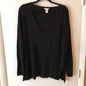 H&M 🖤 Black V-Neck Lightweight Sweater